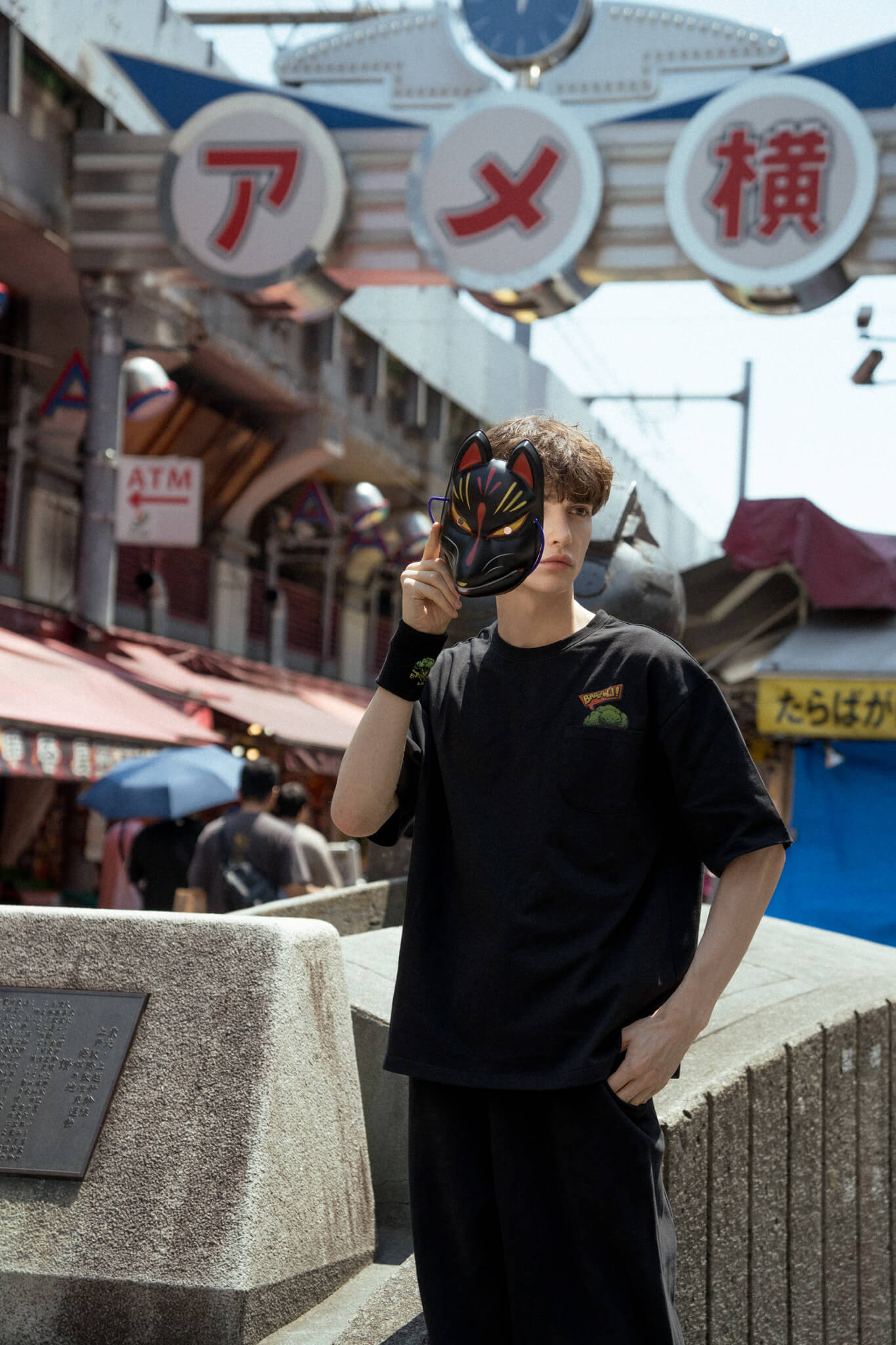 Broccoli Logo Pocket Tee BLACK